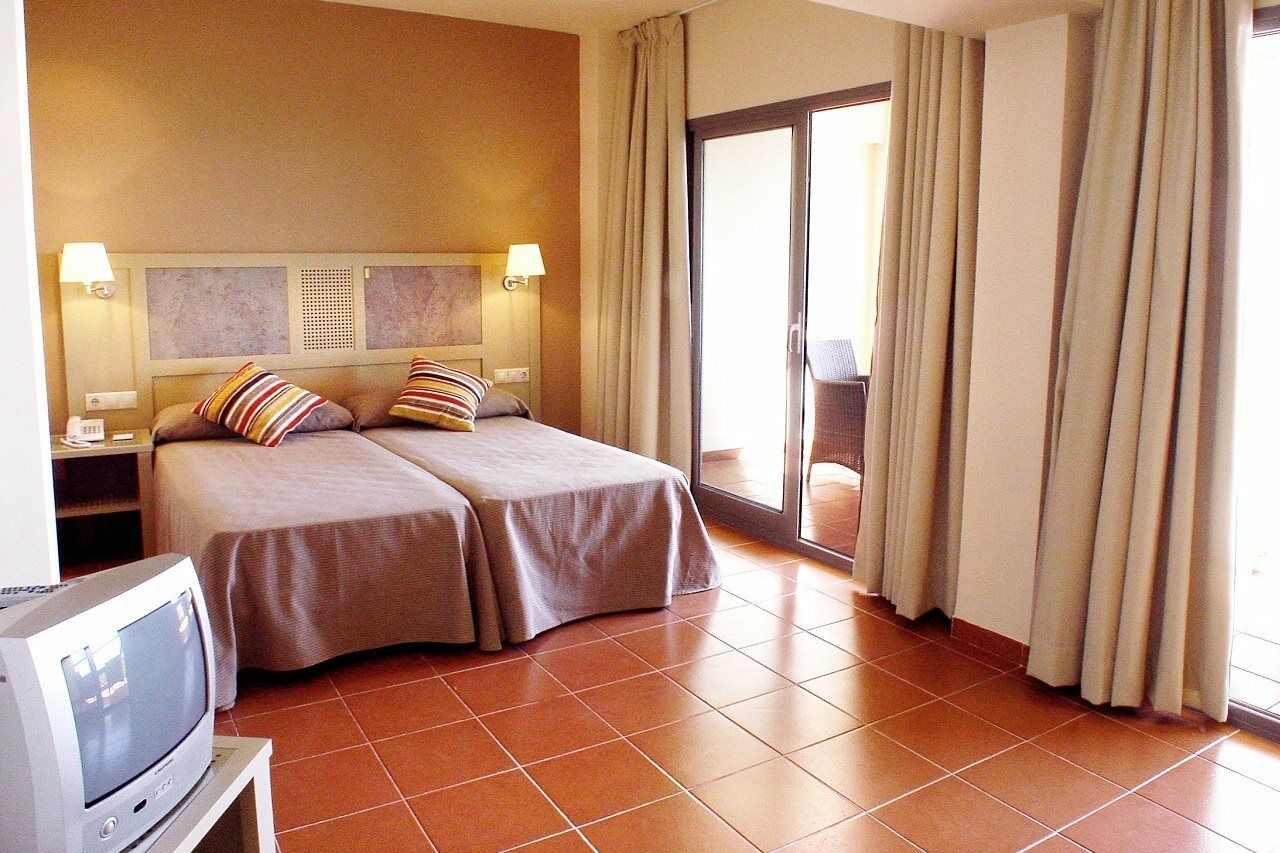 Hotel Alcossebre Екстер'єр фото